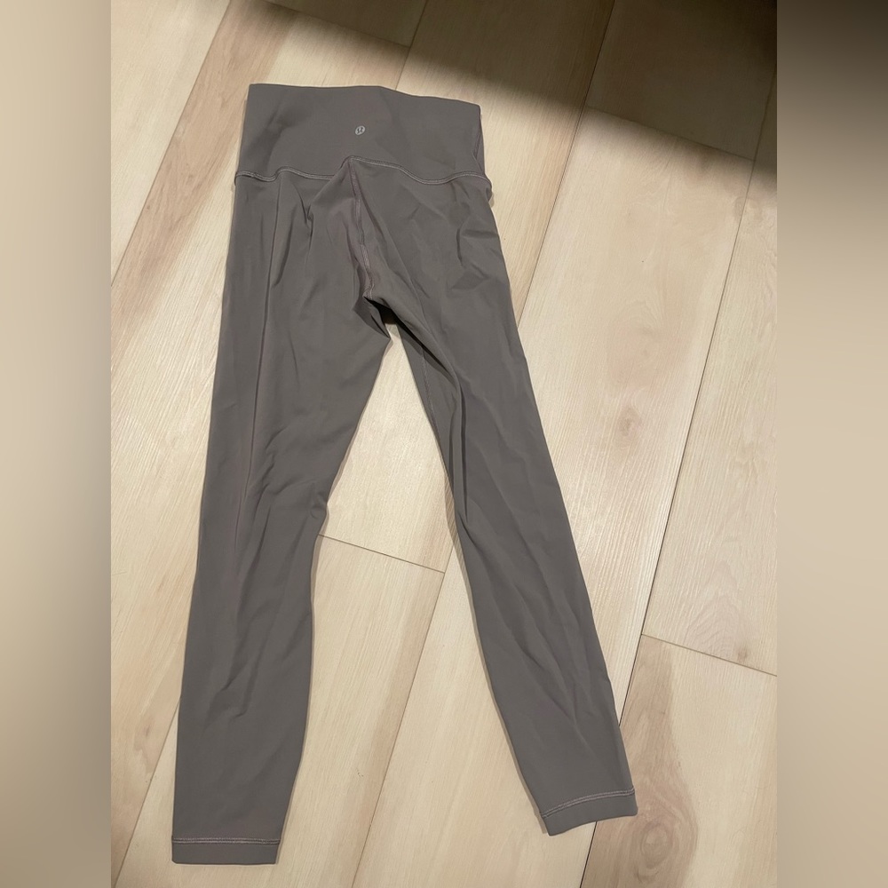 Lululemon wunder under leggings size 6